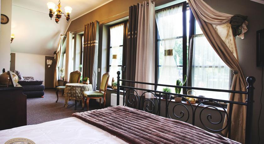 Kaktusik Hotel Аугустов Екстериор снимка