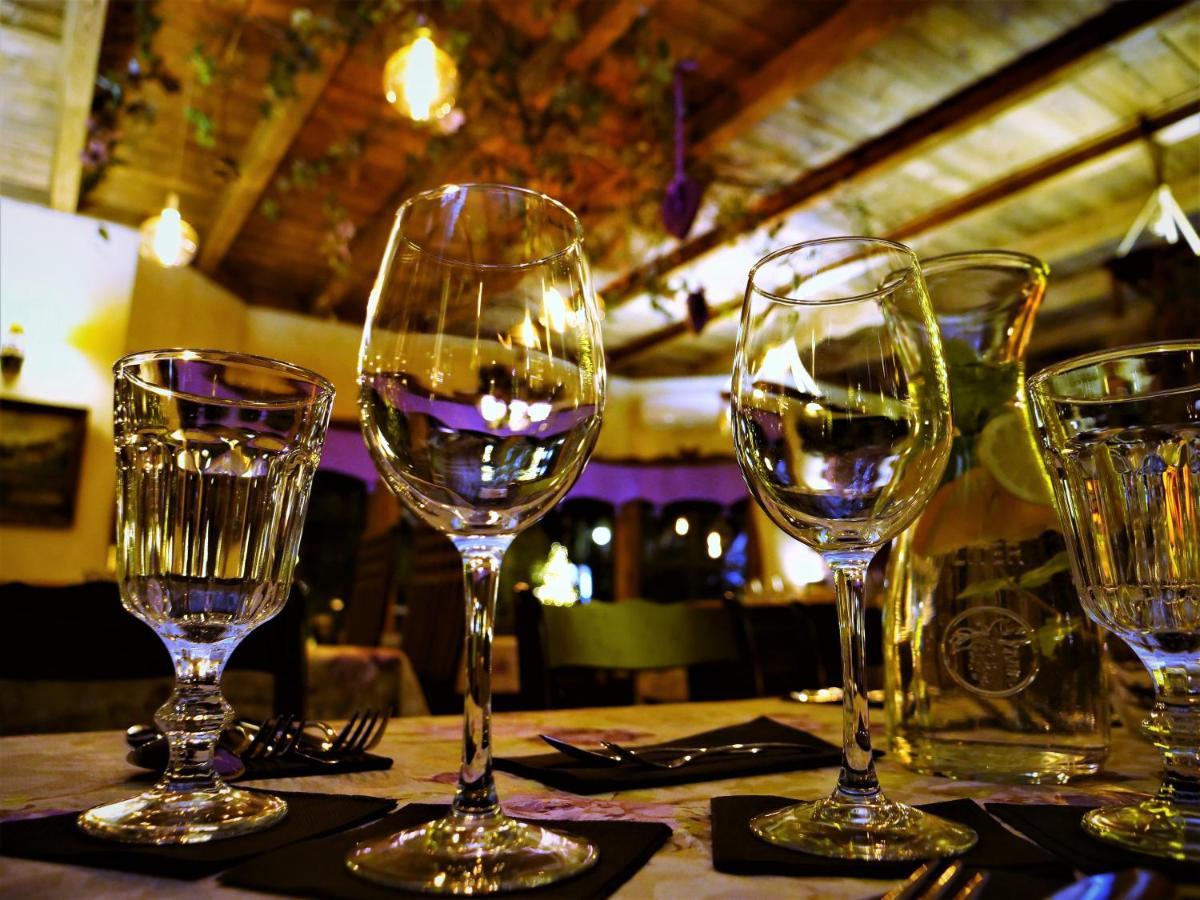Kaktusik Hotel Аугустов Екстериор снимка