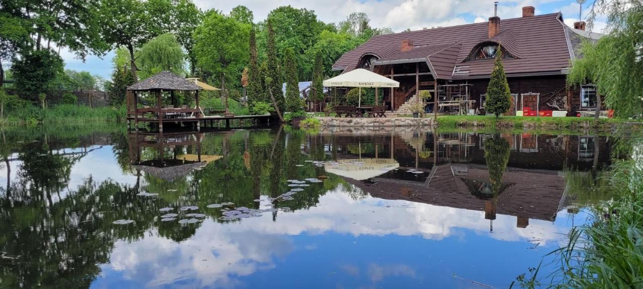 Kaktusik Hotel Аугустов Екстериор снимка